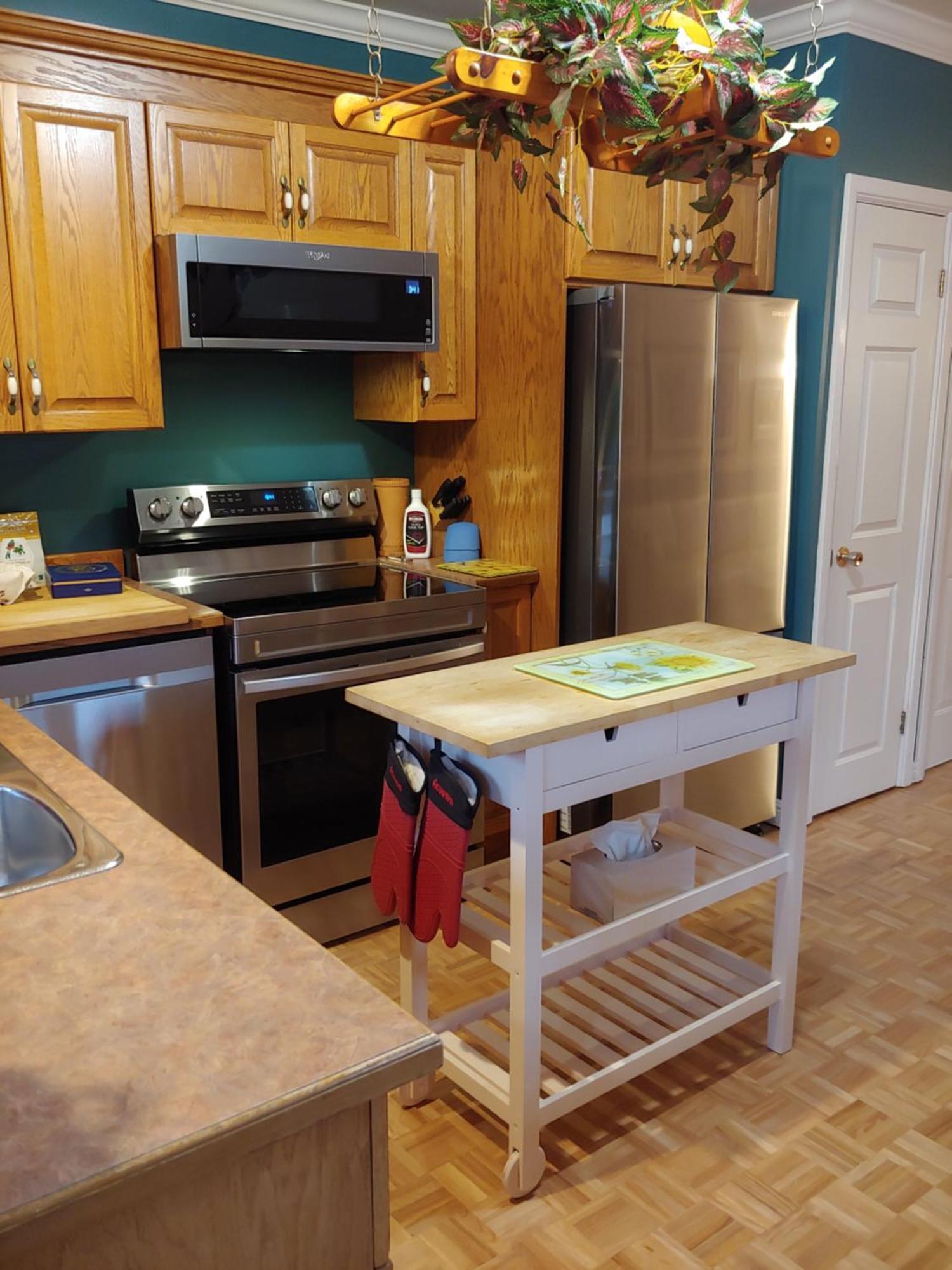 3 Bedrooms 3 Beds Near Metro -2 Parking Free Монреал Екстериор снимка